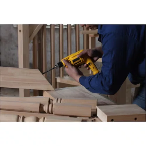 Furadeira 3/8" (10Mm) 220V 550W de Velocidade Variável e Reversível Dewalt DWD014B2