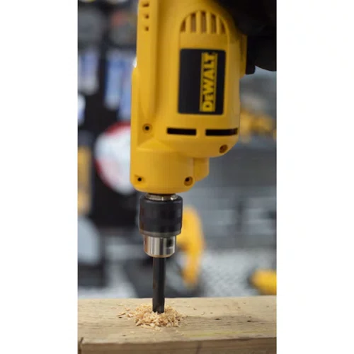 Furadeira 3/8" (10Mm) 220V 550W de Velocidade Variável e Reversível Dewalt DWD014B2