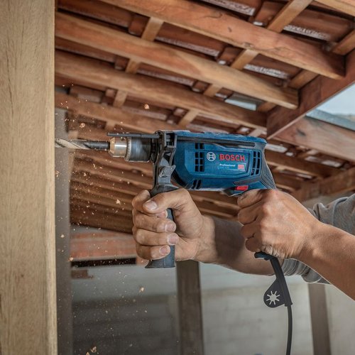 Furadeira de Impacto 220v 1/2" 750W com 23 Acessórios GSB 13 RE BOSCH