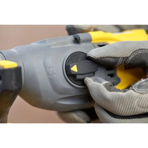Martelete Perfurador/Rompedor Sds-Plus (22Mm) 20V Max Íon de Lítio Brushless com Maleta TSTAK SBH900D2K-BR