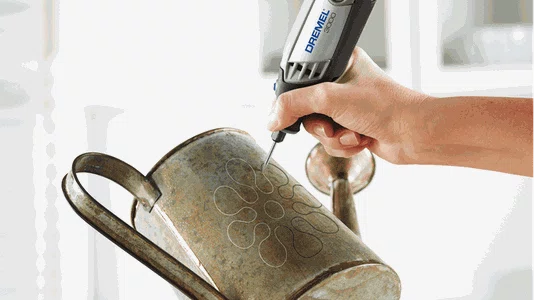 Micro Retífica 3000 220V F0133000GB com 82 Acessórios - Dremel
