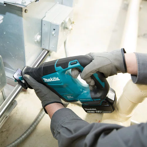 Serra Sabre A Bateria 18V - Makita  Djr188Z