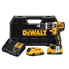 Parafusadeira/Furadeira 1/2 C/ Impacto 20V Max* Ion De Litio Xr Brushless, Carregador Bivolt, 2 Baterias De 2.0Ah E Maleta Dcd796D2Br