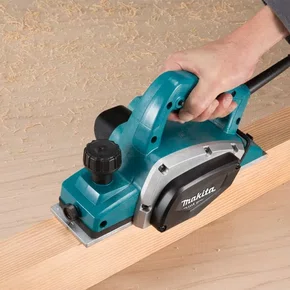 Plaina Elétrica 500 Watts Corte Até 1,0Mm M1902B Makita 110V